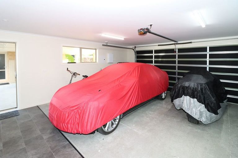 Photo of property in 24 Mill Grove, Clareville, Carterton, 5713