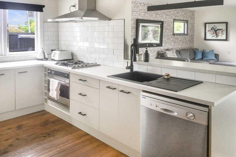 Photo of property in 254 Greers Road, Bryndwr, Christchurch, 8053