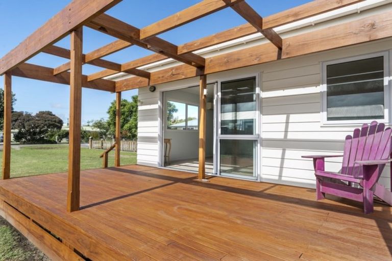 Photo of property in 8 Toru Street, Makaraka, Gisborne, 4010