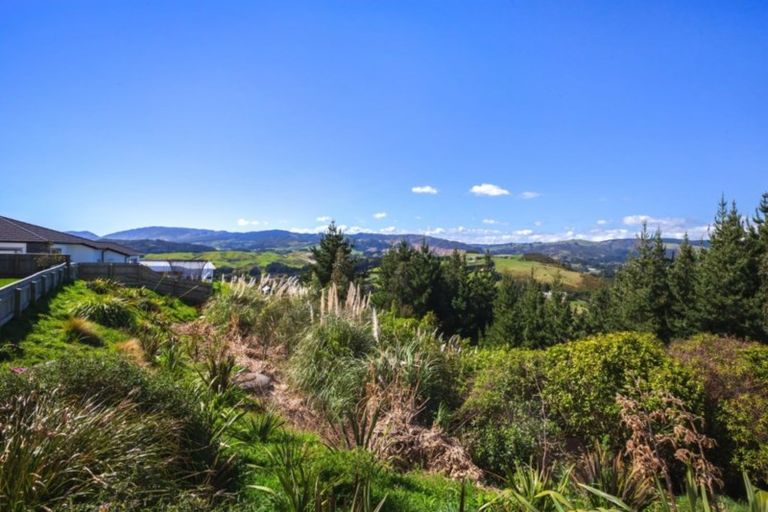 Photo of property in 120 Endeavour Drive, Whitby, Porirua, 5024