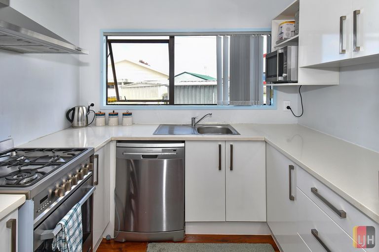 Photo of property in 4/8 Takanini School Road, Takanini, 2112