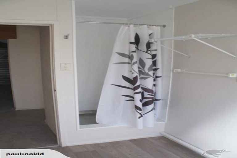 Photo of property in 2/90 East Coast Road, Milford, Auckland, 0620