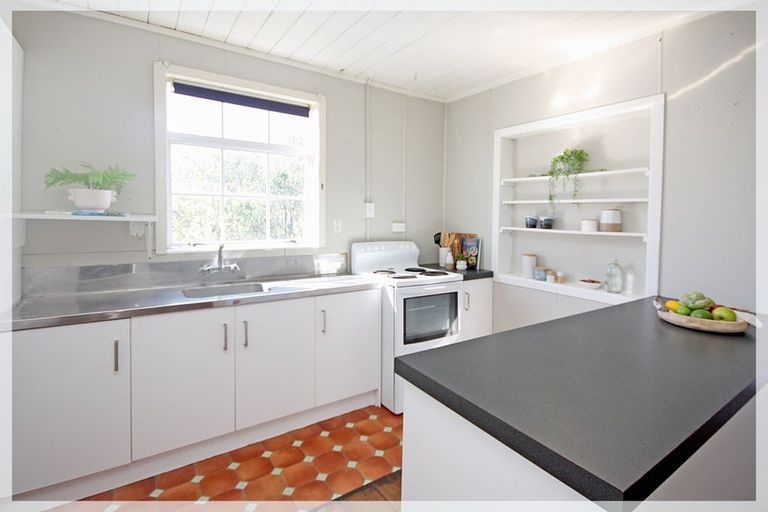 Photo of property in 120 Seabury Avenue, Foxton Beach, Foxton, 4815