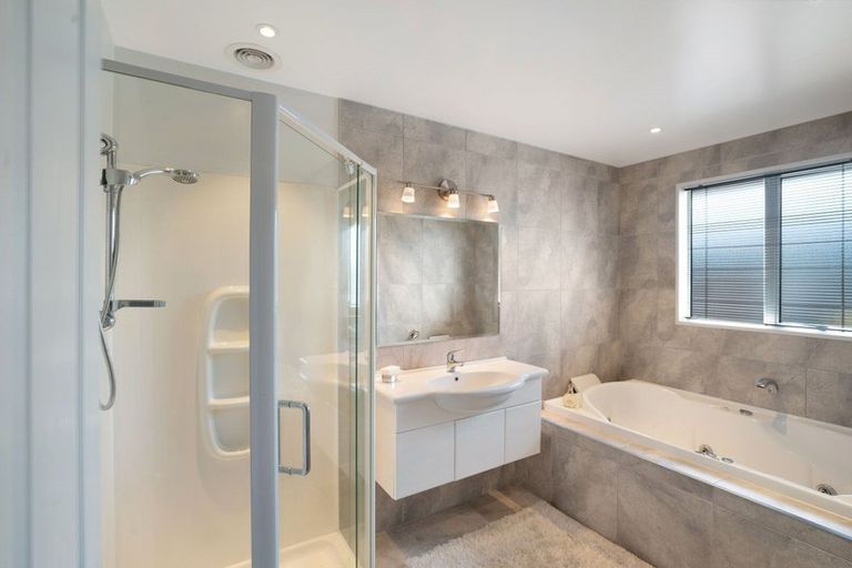 Photo of property in 96 William Brittan Avenue, Halswell, Christchurch, 8025