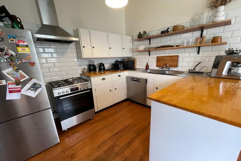 Photo of property in 24 Beach Street, Petone, Lower Hutt, 5012