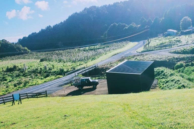 Photo of property in 653 Millbrook Road, Waipu, 0582