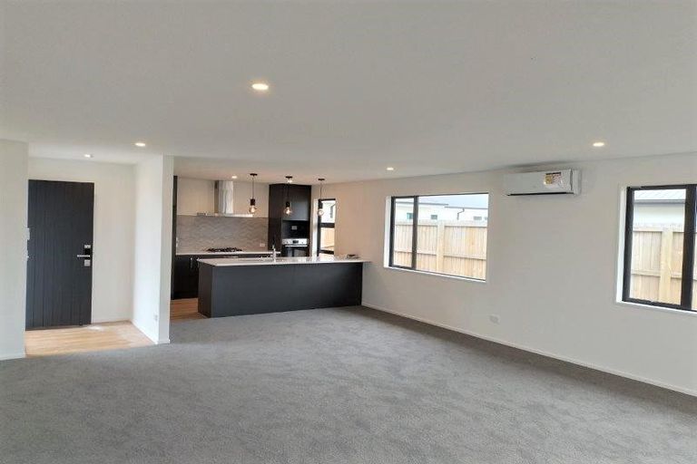 Photo of property in 10 Beckford Way, Rolleston, 7614