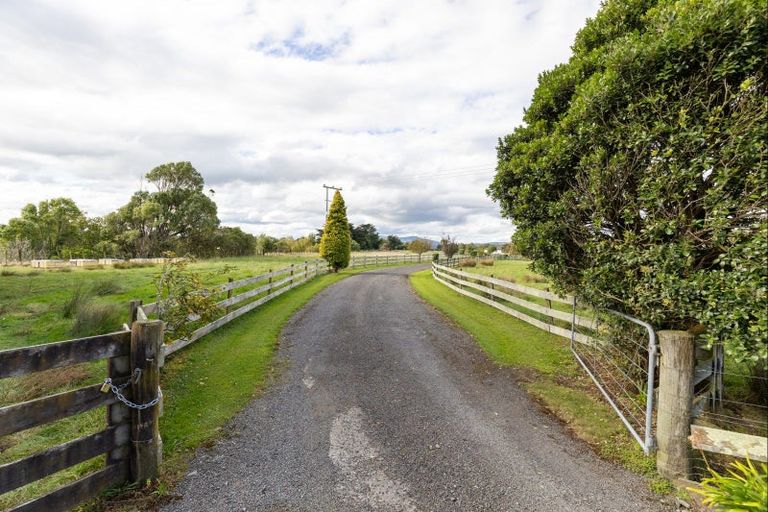 Photo of property in 205-233 Fitzherbert Road East, Aokautere, Palmerston North, 4471