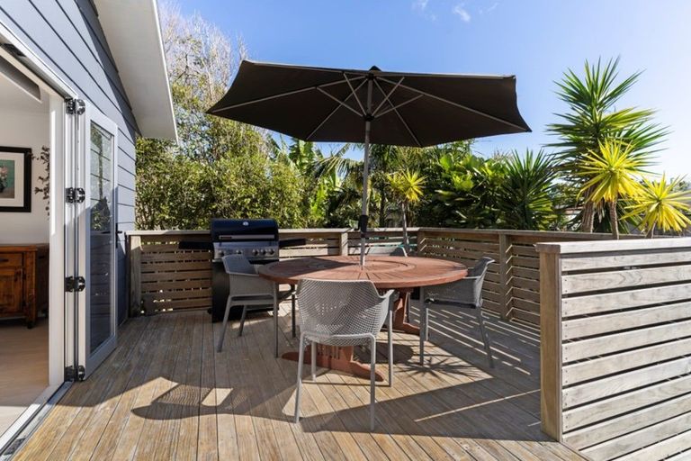 Photo of property in 3 Marjorie Lane, Papamoa Beach, Papamoa, 3118