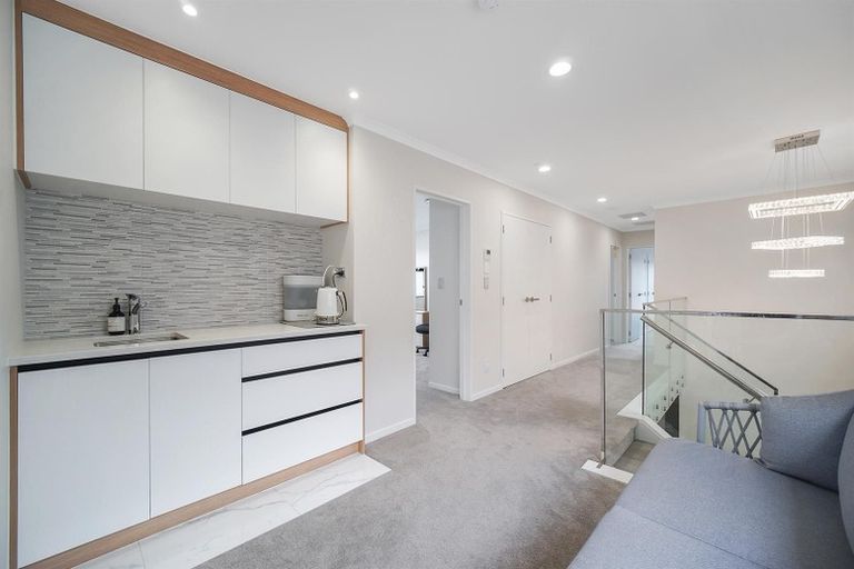 Photo of property in 47 Drumbuoy Drive, Flat Bush, Auckland, 2019