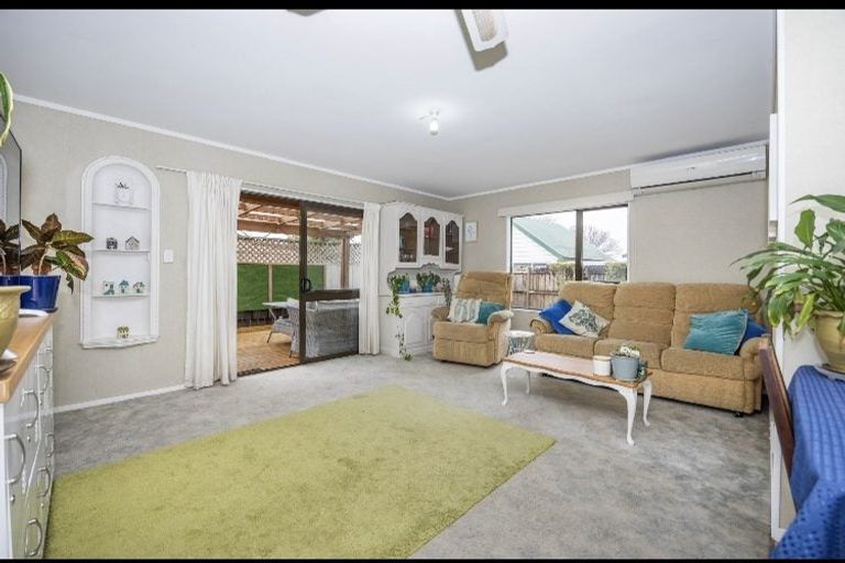 Photo of property in 91b Oakfield Crescent, Pukete, Hamilton, 3200