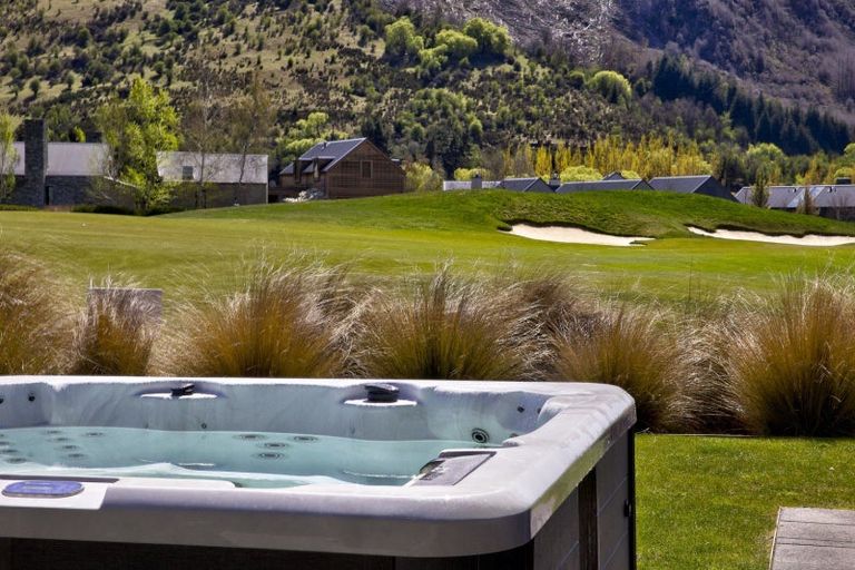 Photo of property in Millbrook Resort, 4 Dalgleish Lane, Arrowtown, 9371