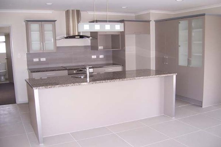 Photo of property in 15 Sophies Way, Papamoa Beach, Papamoa, 3118