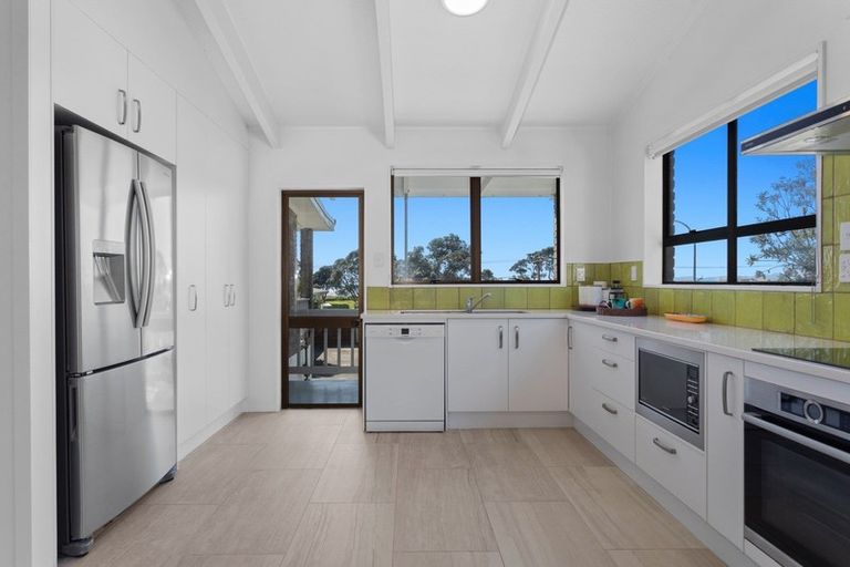 Photo of property in 164 Pohutukawa Avenue, Ohope, 3121