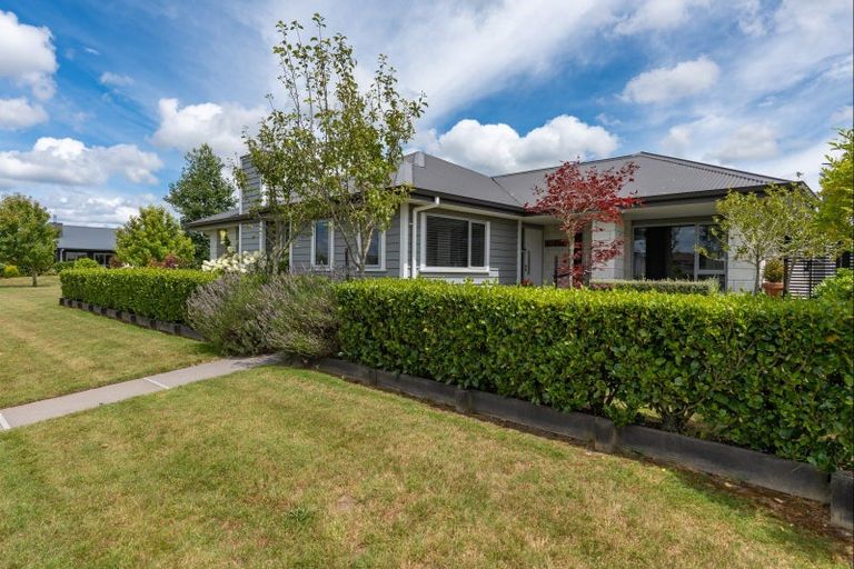 Photo of property in 6 Noumea Drive, Rangatira Park, Taupo, 3330