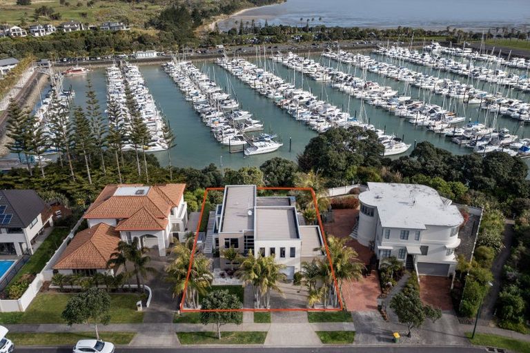 Photo of property in 81 Pine Harbour Parade, Beachlands, Auckland, 2018