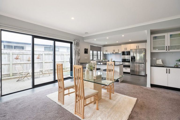 Photo of property in 83 Kotuku Drive, Paraparaumu Beach, Paraparaumu, 5032