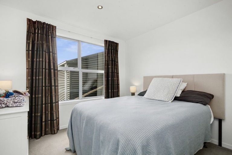 Photo of property in 11 Otonga Heights, Maungaraki, Lower Hutt, 5010