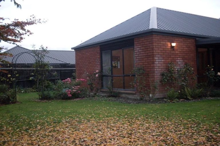 Photo of property in 20 Althorp Place, Avonhead, Christchurch, 8042