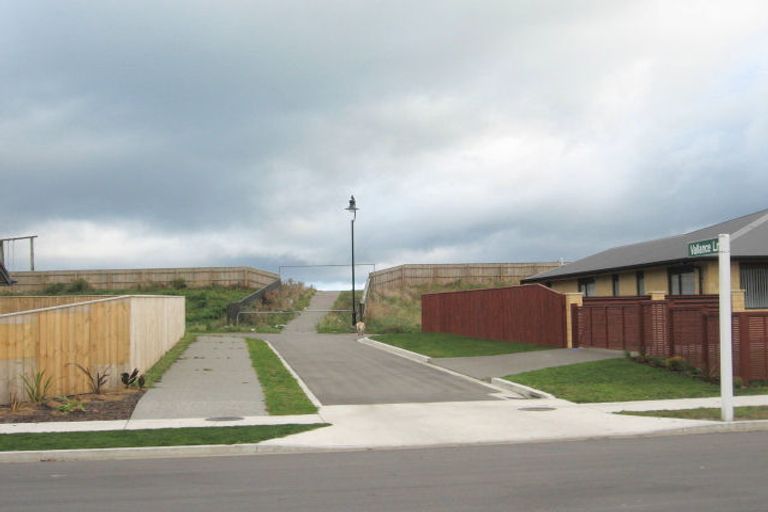 Photo of property in 4 Vallance Lane, Raumati Beach, Paraparaumu, 5032