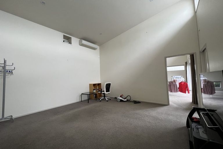 Photo of property in 18 Shalimar Place, Huntington, Hamilton, 3210