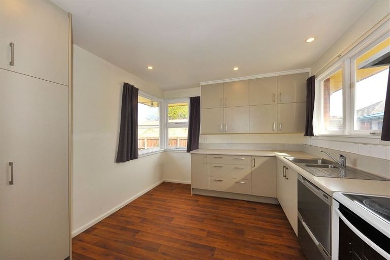 Photo of property in 6 Bucknell Street, Sockburn, Christchurch, 8042