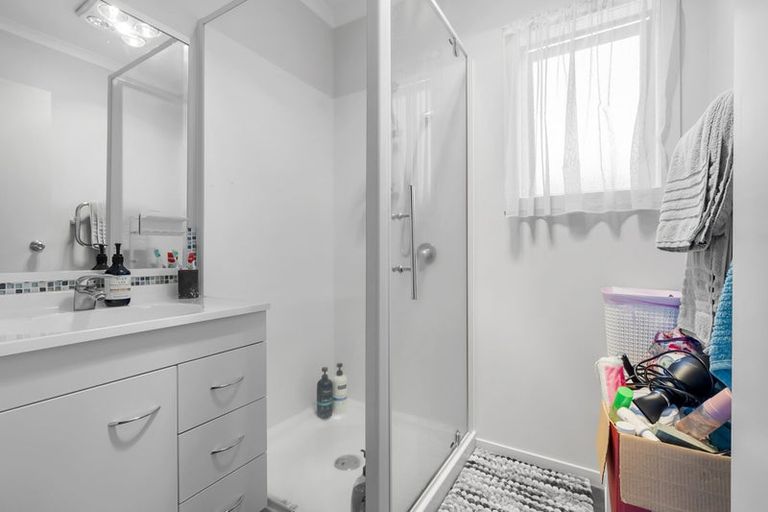 Photo of property in 10 Liston Avenue, Hilltop, Taupo, 3330