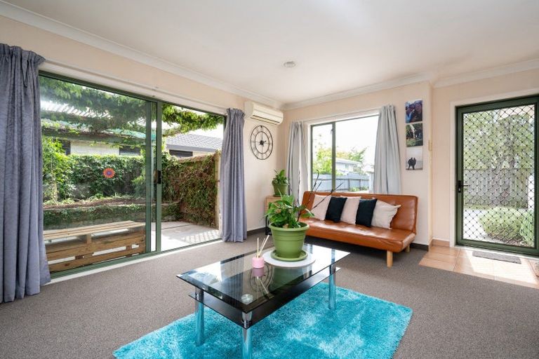 Photo of property in 32a Avenue Road, Greenmeadows, Napier, 4112
