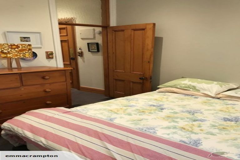 Photo of property in 17 Upper Bourke Street, Kilbirnie, Wellington, 6022