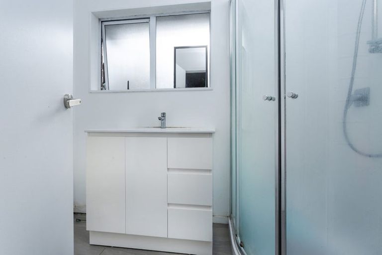 Photo of property in 211 East Coast Road, Castor Bay, Auckland, 0620
