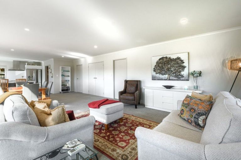 Photo of property in 162 Oteki Park Drive, Welcome Bay, Tauranga, 3112