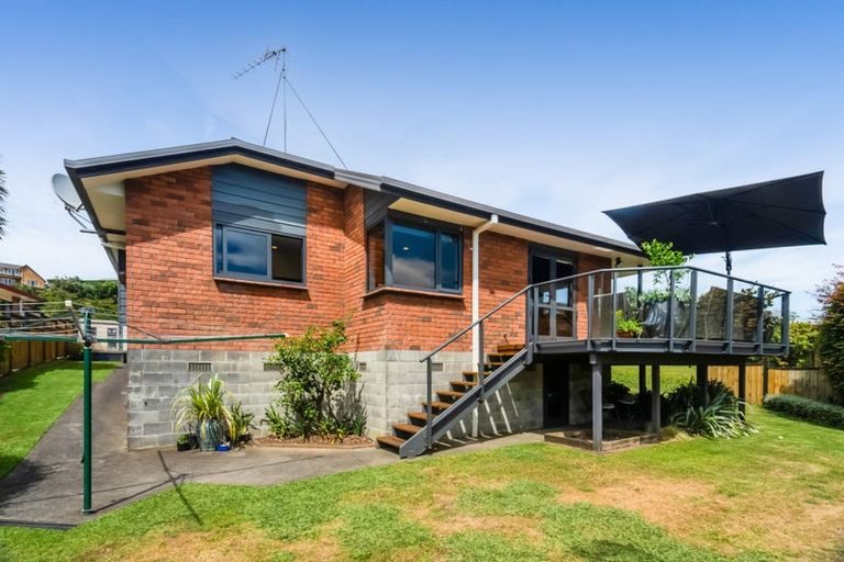 Photo of property in 17 Ashmore Drive, Frankleigh Park, New Plymouth, 4310