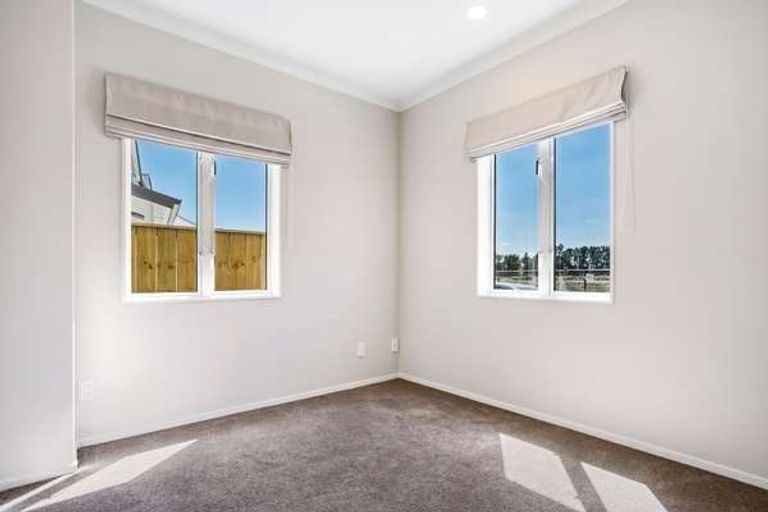 Photo of property in 35 Bellbird Street, Papakura, 2110