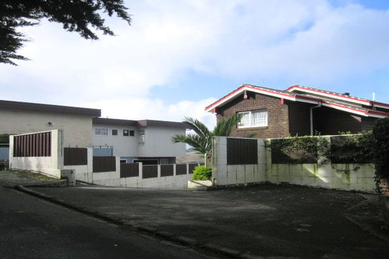Photo of property in 6 Tree Top Lane, Paparangi, Wellington, 6037