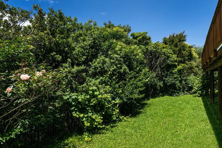 Photo of property in 24b Schnapper Rock Road, Schnapper Rock, Auckland, 0632