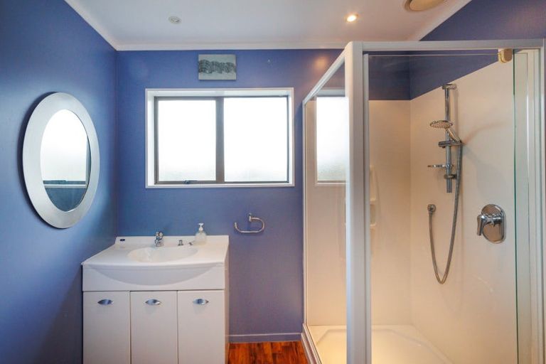 Photo of property in 107 John F Kennedy Drive, Milson, Palmerston North, 4414