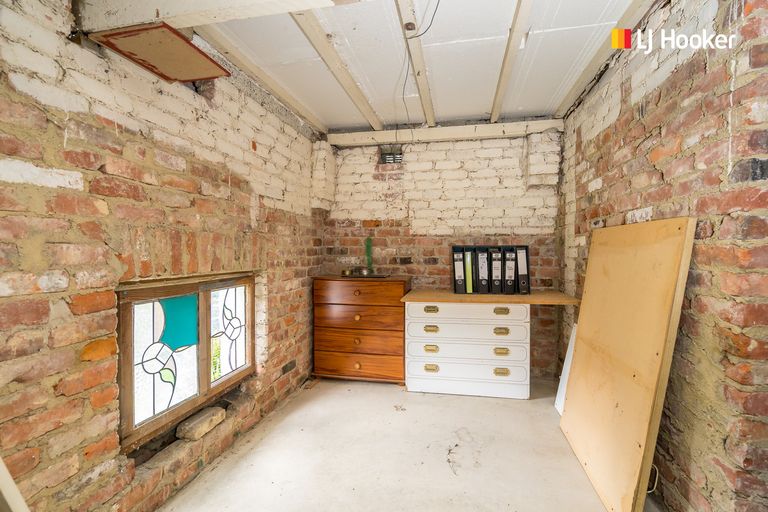 Photo of property in 56 Glen Road, Mornington, Dunedin, 9011