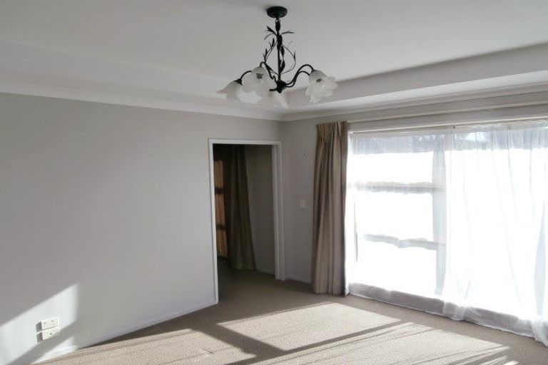 Photo of property in 103 Halberg Street, Dallington, Christchurch, 8061