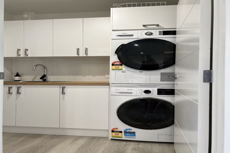 Photo of property in 16 Renfrew Street, Waikiwi, Invercargill, 9810