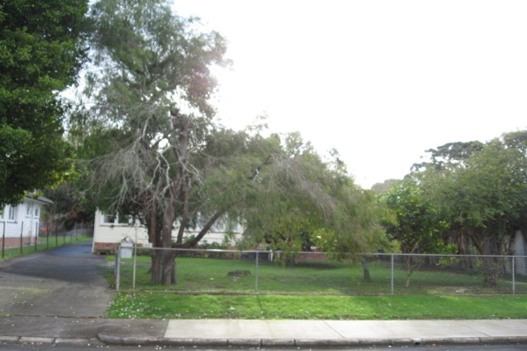 Photo of property in 27 Velvet Crescent, Otara, Auckland, 2023