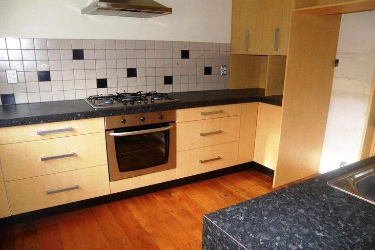 Photo of property in 16 Dale Road, Raumati South, Paraparaumu, 5032