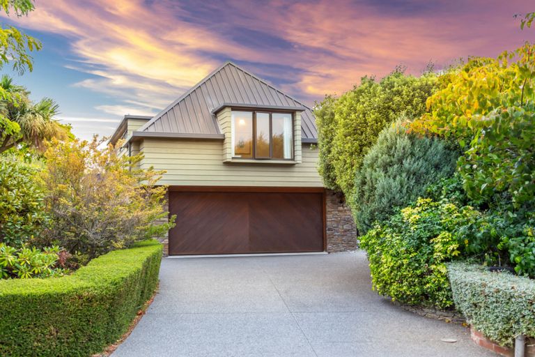 Photo of property in 33 O'connor Place, Burnside, Christchurch, 8053