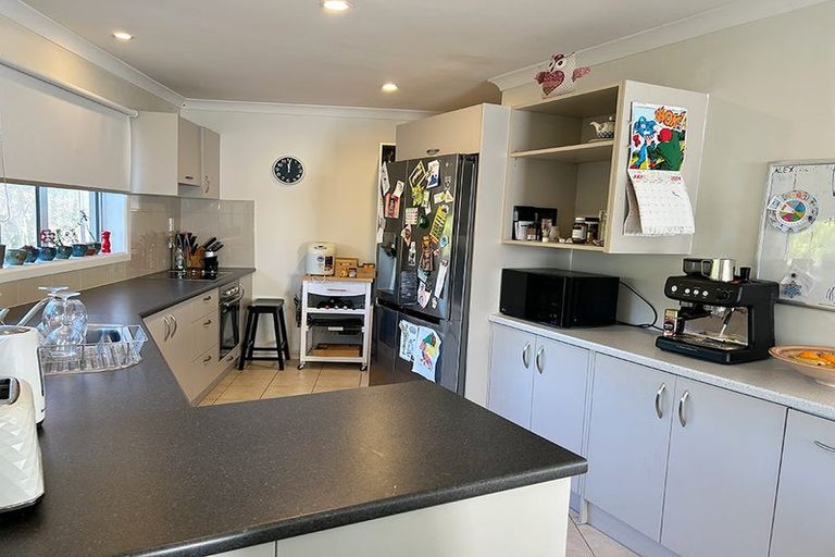 Photo of property in 28 Warren Crescent, Hillmorton, Christchurch, 8025