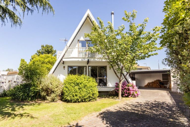 Photo of property in 7 Hamlin Place, Greenmeadows, Napier, 4112