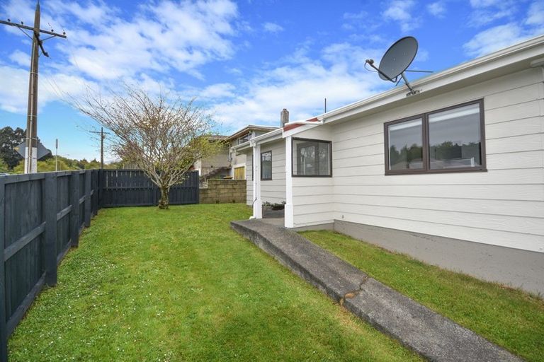 Photo of property in 5 Westland Street, Green Island, Dunedin, 9018