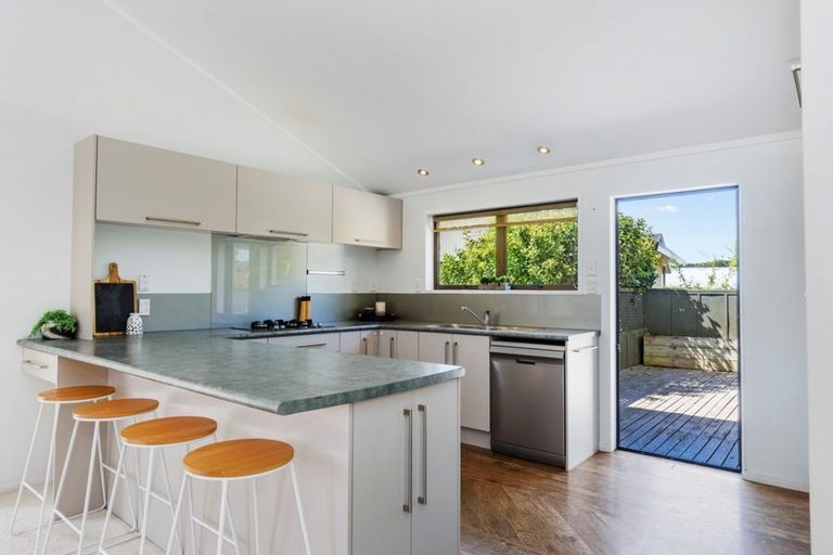 Photo of property in 16 Forrester Drive, Welcome Bay, Tauranga, 3112