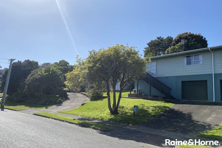 Photo of property in 61 Seymour Place, Bellevue, Tauranga, 3110