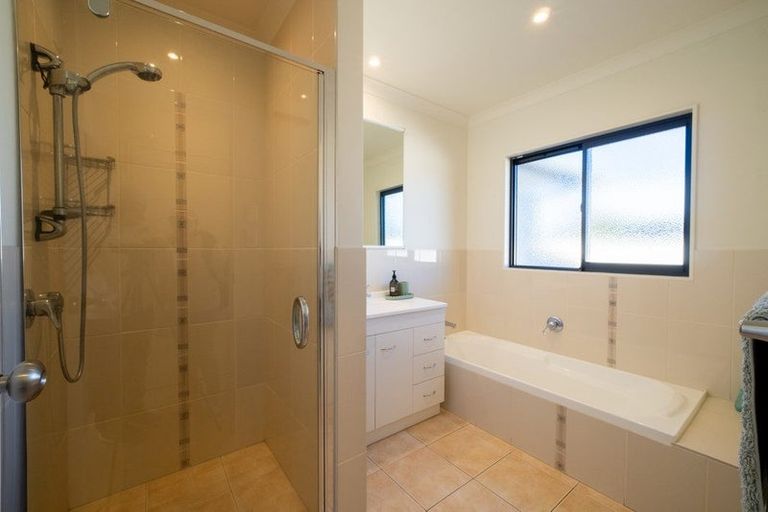 Photo of property in 17 Napier Street, Jervoistown, Napier, 4112