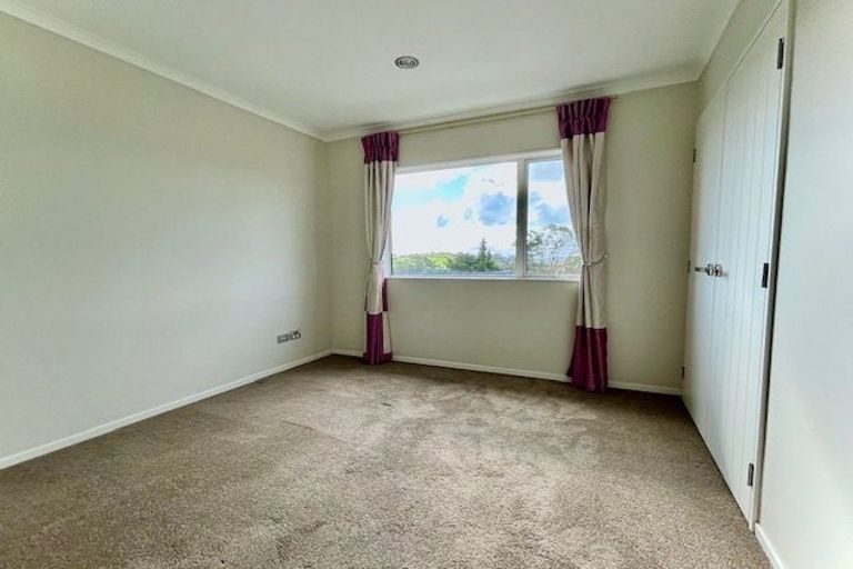 Photo of property in 66a Hutchinsons Road, Bucklands Beach, Auckland, 2014