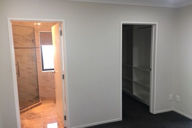 Photo of property in 1 Takahe Avenue, Takanini, 2112